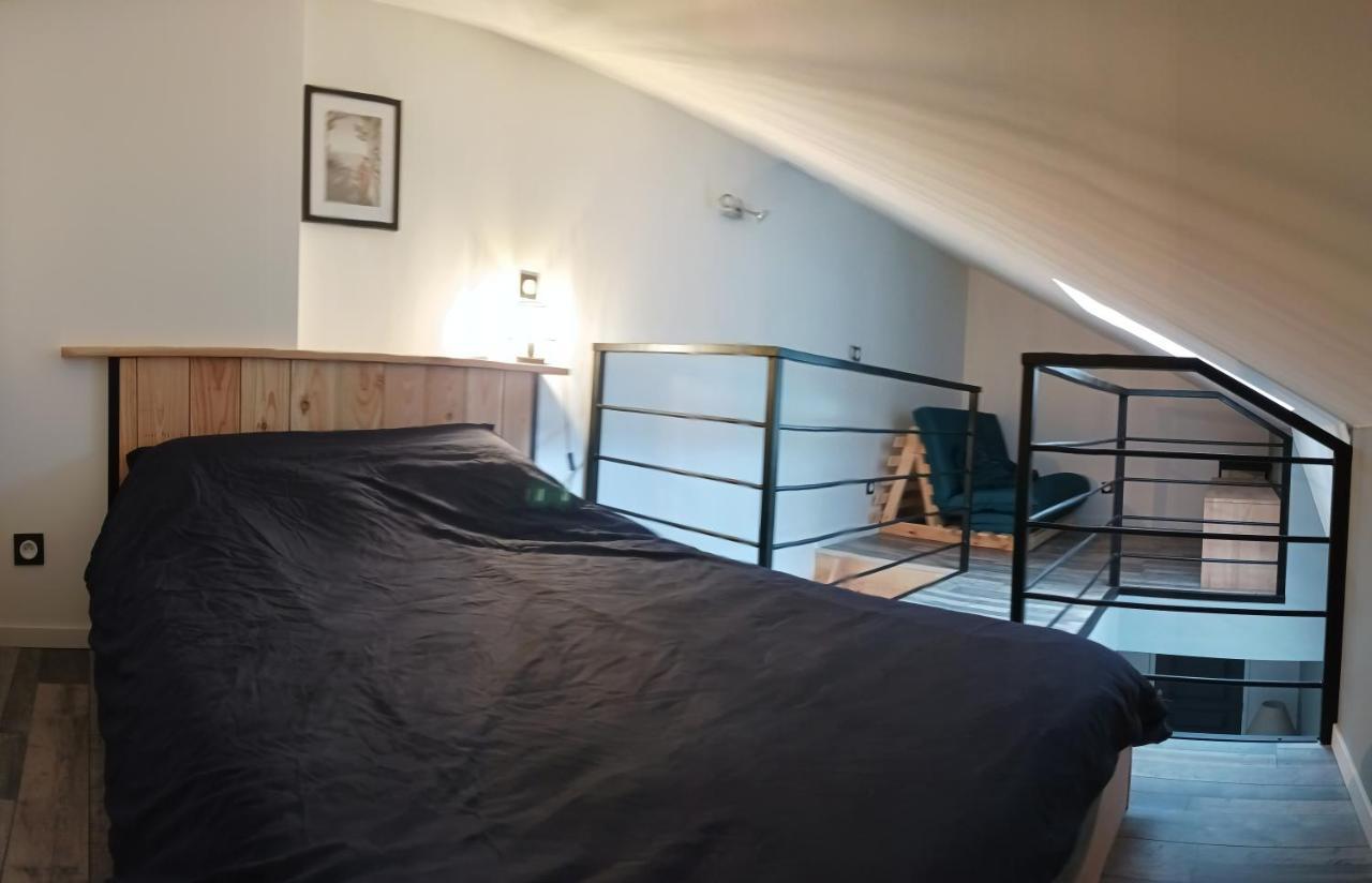 Sejour Au Jardin De Cupidon Avec Jacuzzi Et Sauna Balbigny المظهر الخارجي الصورة